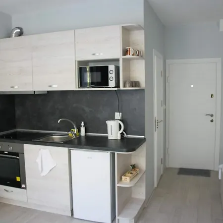 Siyana Varna-free Parking Varna