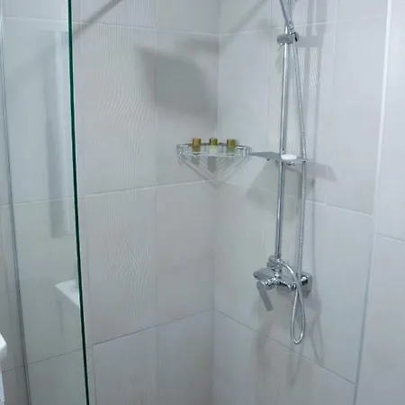 Siyana Varna-free Parking