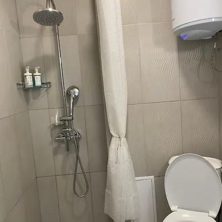 Siyana Varna-free Parking *