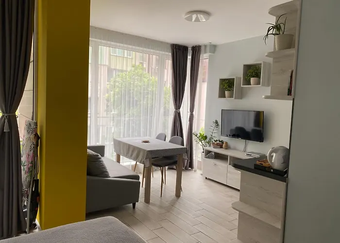 Siyana Varna-free Parking *