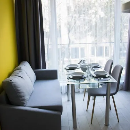 Siyana Varna-free Parking 바르나